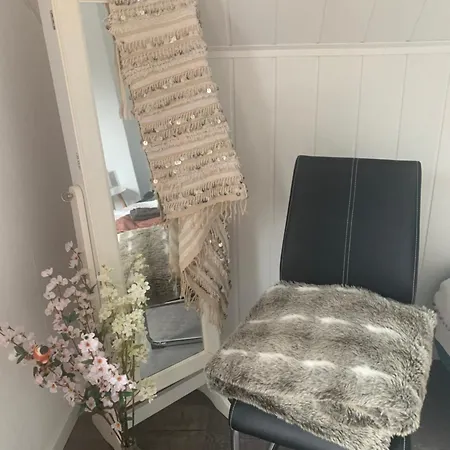 Casa Wellness Am Wald 140 Qm & Wellness Bed & Breakfast Mörlenbach