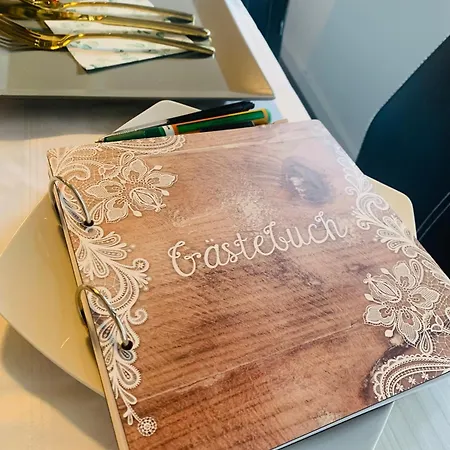 ベッド・アンド・ブレックファスト Casa Wellness Am Wald 140 Qm & Wellness Mörlenbach