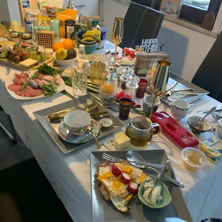 Casa Wellness Am Wald 140 Qm & Wellness ベッド・アンド・ブレックファスト 4*