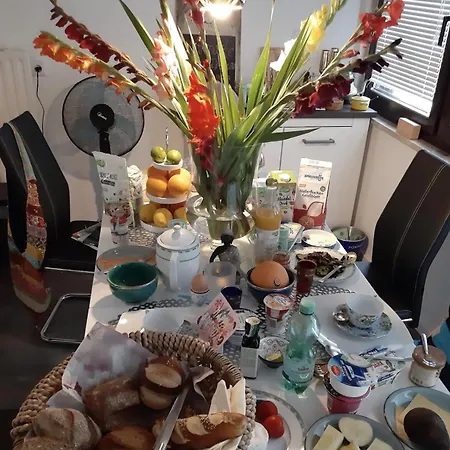 Casa Wellness Am Wald 140 Qm & Wellness ベッド・アンド・ブレックファスト