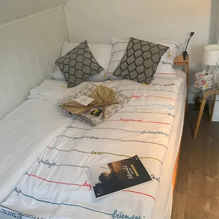 Casa Wellness Am Wald 140 Qm & Wellness ベッド・アンド・ブレックファスト 4*