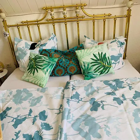 Casa Wellness Am Wald 140 Qm & Wellness Bed & Breakfast Moerlenbach